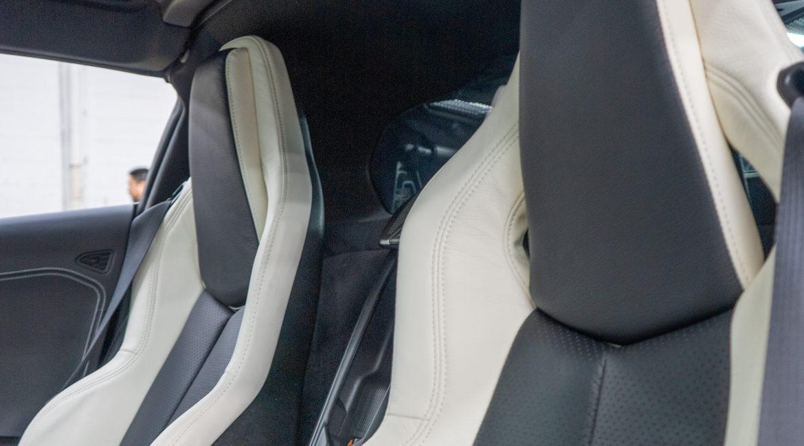 2021 Corvette Pearl leather with a Black Center & Perforated Inserts Reference 99504