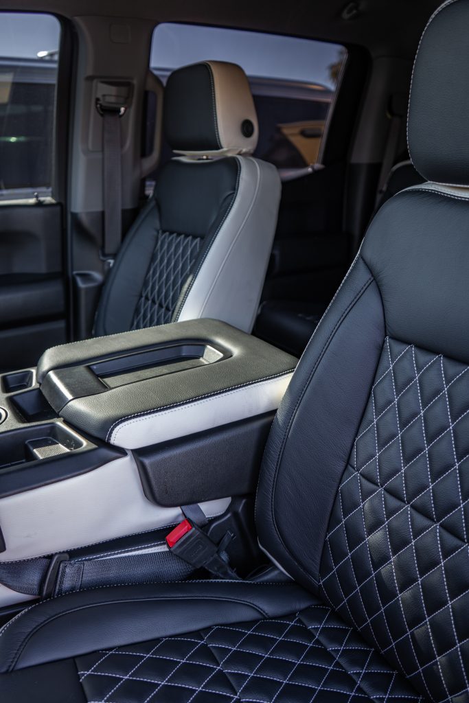 2024 Sierra Crew Cab -Pearl Katzkin Leather - Black Face - Pearl Tekstitch Reference 101143